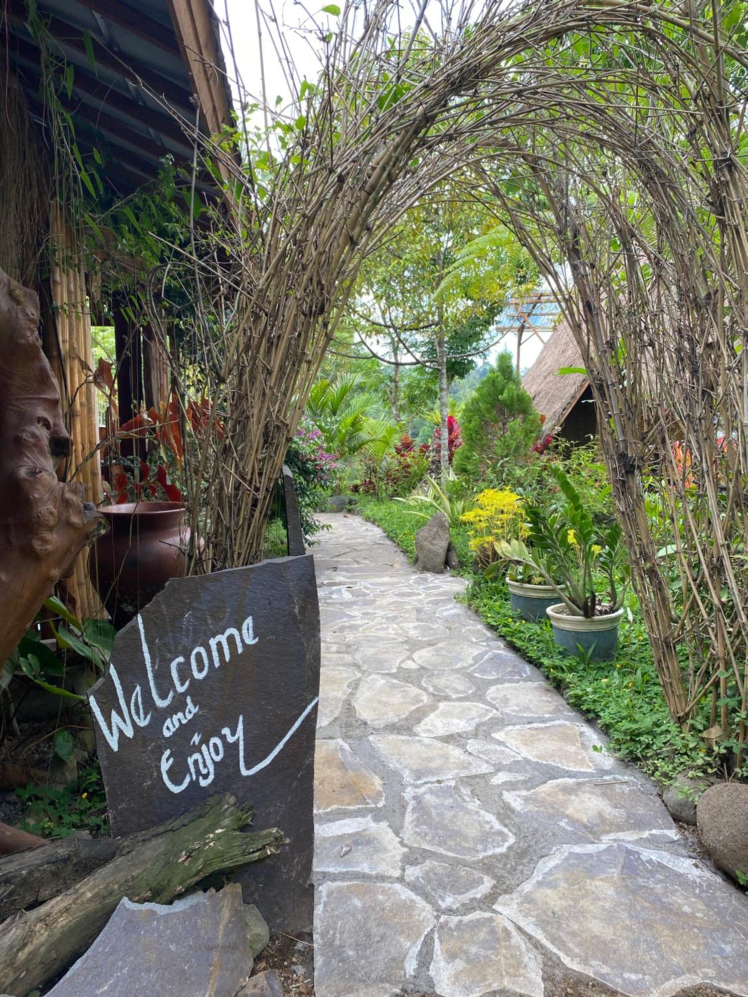 The Alam Tetebatu Bungalow & Restaurant Екстер'єр фото